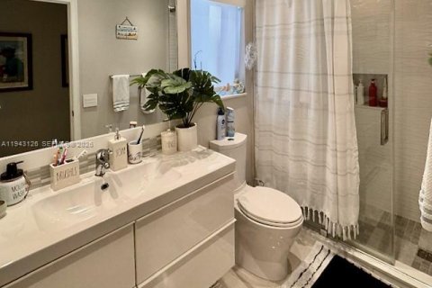 House in Weston, Florida 3 bedrooms, 143.26 sq.m. № 2003575 - photo 18