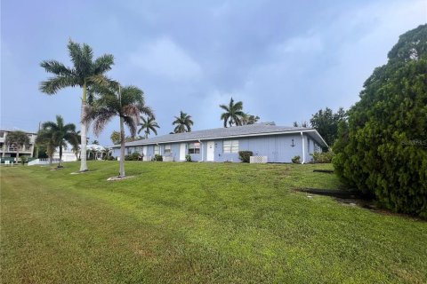 Copropriété à louer à Punta Gorda, Floride: 1 chambre, 55.74 m2 № 1378349 - photo 4