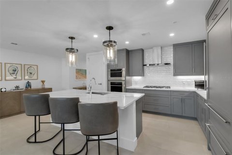 Condo in Sarasota, Florida, 2 bedrooms № 2113126 - photo 16