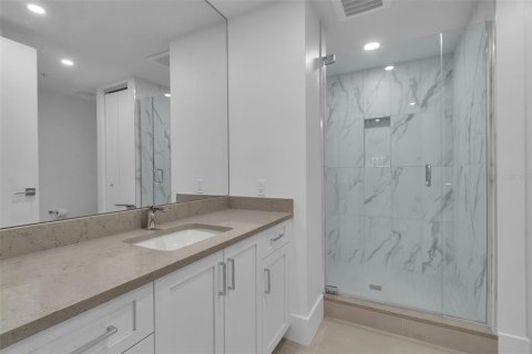 Condo in Sarasota, Florida, 2 bedrooms № 2113126 - photo 23