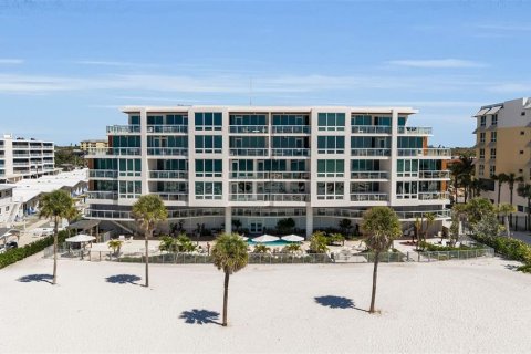 Condo in Sarasota, Florida, 2 bedrooms № 2113126