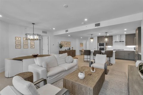 Condo in Sarasota, Florida, 2 bedrooms № 2113126 - photo 10