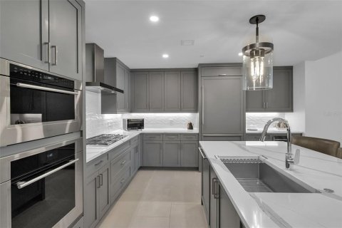 Condo in Sarasota, Florida, 2 bedrooms № 2113126 - photo 15