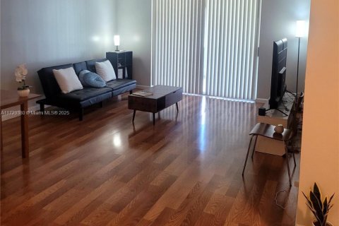 Купить кондоминиум в Лодерхилл, Флорида 1 спальня, 74.32м2, № 1940221 - фото 5