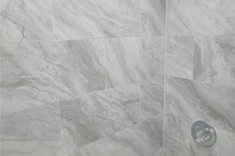 Купить кондоминиум в Лодерхилл, Флорида 1 спальня, 74.32м2, № 1940221 - фото 16