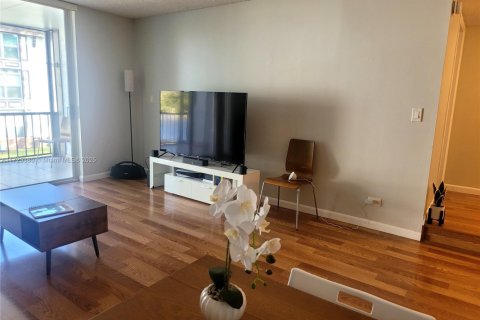 Купить кондоминиум в Лодерхилл, Флорида 1 спальня, 74.32м2, № 1940221 - фото 4