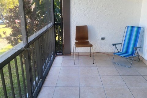 Купить кондоминиум в Лодерхилл, Флорида 1 спальня, 74.32м2, № 1940221 - фото 11