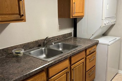 Copropriété à louer à Orlando, Floride: 3 chambres, 82.96 m2 № 2385729 - photo 2