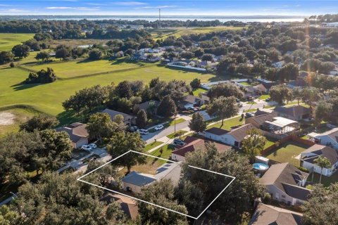 House in Minneola, Florida 3 bedrooms, 150.59 sq.m. № 2419606 - photo 26