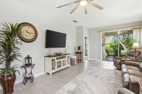 Villa ou maison à vendre à North Port, Floride: 2 chambres, 140.1 m2 № 2289952 - photo 8