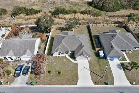 House in Sebastian, Florida 4 bedrooms, 196.02 sq.m. № 2185177 - photo 27