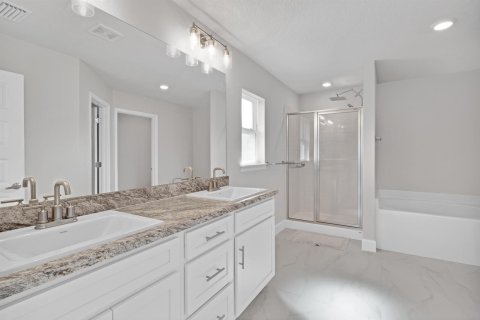 House in Sebastian, Florida 4 bedrooms, 196.02 sq.m. № 2185177 - photo 13