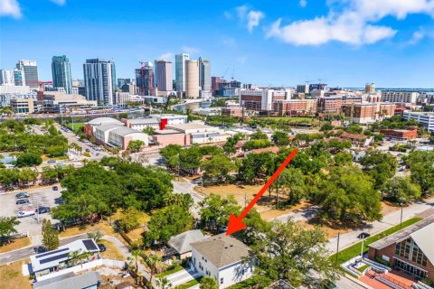 Touwnhouse à vendre à Tampa, Floride: 3 chambres, 150.5 m2 № 2152396 - photo 4
