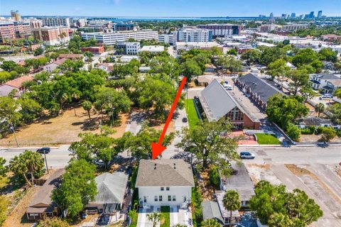 Touwnhouse à vendre à Tampa, Floride: 3 chambres, 150.5 m2 № 2152396 - photo 5