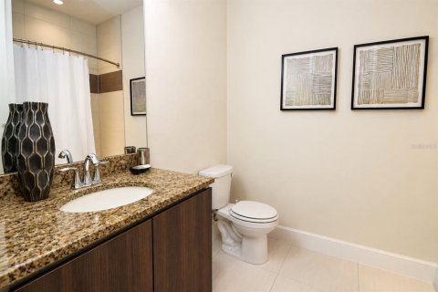 Touwnhouse à vendre à Clermont, Floride: 3 chambres, 139.45 m2 № 2386506 - photo 13