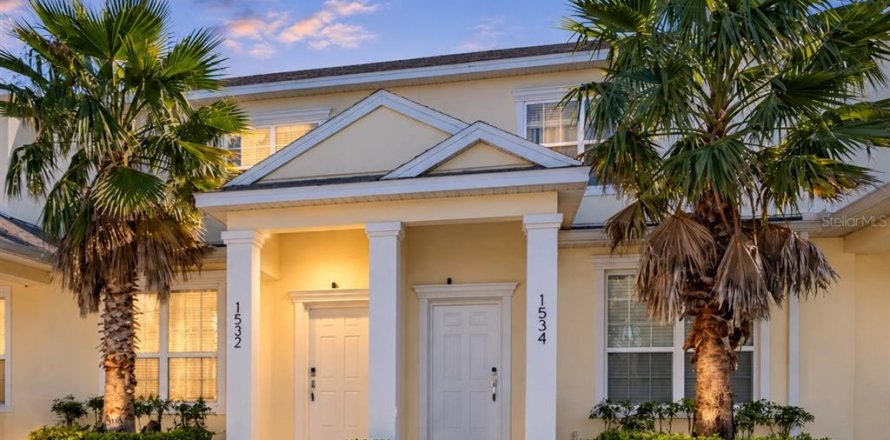Touwnhouse à Clermont, Floride 3 chambres, 139.45 m2 № 2386506