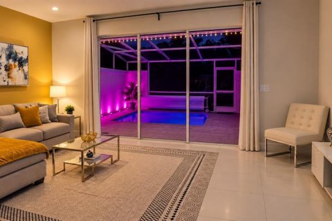 Touwnhouse à vendre à Clermont, Floride: 3 chambres, 139.45 m2 № 2386506 - photo 2