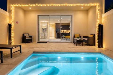 Touwnhouse à vendre à Clermont, Floride: 3 chambres, 139.45 m2 № 2386506 - photo 4