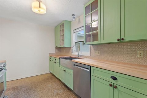 Casa en alquiler en Orlando, Florida, 3 dormitorios, 160.54 m2 № 2280601 - foto 6