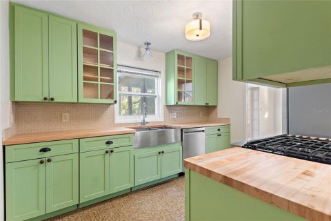 Casa en alquiler en Orlando, Florida, 3 dormitorios, 160.54 m2 № 2280601 - foto 5