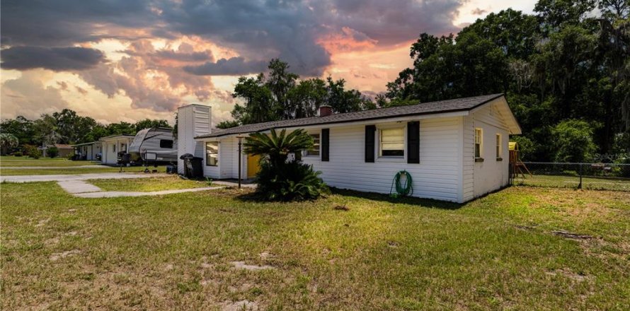 Villa ou maison à Lake City, Floride 3 chambres, 146.14 m2 № 2222833