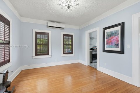 Casa en venta en Miami, Florida, 3 dormitorios, 136.75 m2 № 2006300 - foto 15