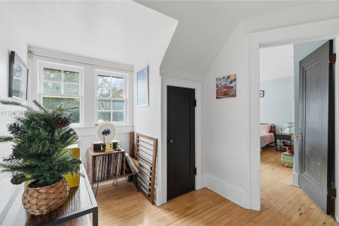 Casa en venta en Miami, Florida, 3 dormitorios, 136.75 m2 № 2006300 - foto 21