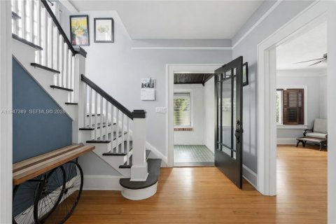 Casa en venta en Miami, Florida, 3 dormitorios, 136.75 m2 № 2006300 - foto 6