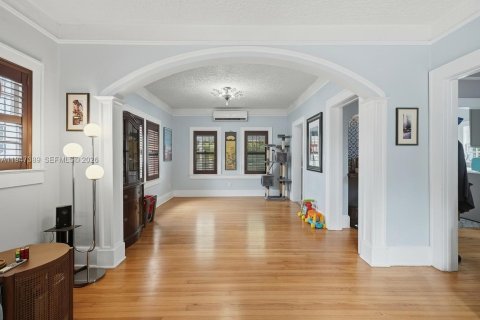 Casa en venta en Miami, Florida, 3 dormitorios, 136.75 m2 № 2006300 - foto 14
