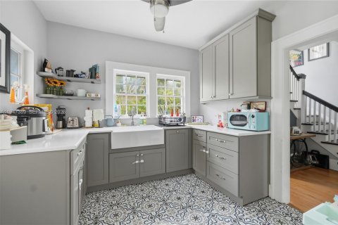 Casa en venta en Miami, Florida, 3 dormitorios, 136.75 m2 № 2006300 - foto 17