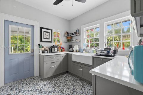 Casa en venta en Miami, Florida, 3 dormitorios, 136.75 m2 № 2006300 - foto 18