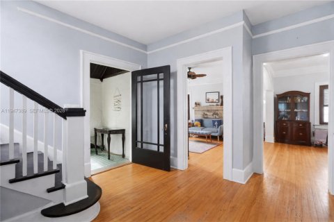 Casa en venta en Miami, Florida, 3 dormitorios, 136.75 m2 № 2006300 - foto 9