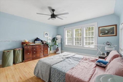 Casa en venta en Miami, Florida, 3 dormitorios, 136.75 m2 № 2006300 - foto 25