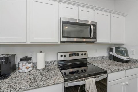 Villa ou maison à vendre à Zephyrhills, Floride: 4 chambres, 209.96 m2 № 2149392 - photo 6