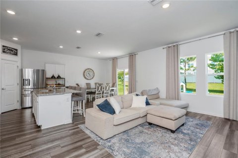 Villa ou maison à vendre à Zephyrhills, Floride: 4 chambres, 209.96 m2 № 2149392 - photo 13