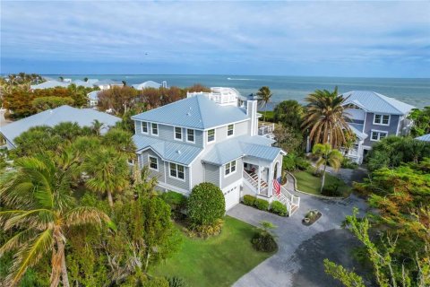 House in Boca Grande, Florida 3 bedrooms, 331.48 sq.m. № 1552926 - photo 2