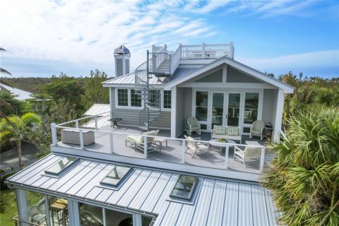 House in Boca Grande, Florida 3 bedrooms, 331.48 sq.m. № 1552926 - photo 28
