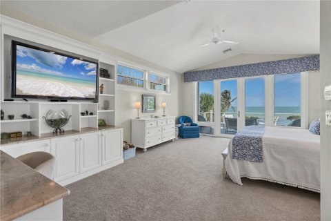 House in Boca Grande, Florida 3 bedrooms, 331.48 sq.m. № 1552926 - photo 22