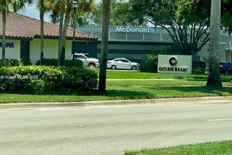 Copropriété à louer à Miami Lakes, Floride: 1 chambre, 65.03 m2 № 1890547 - photo 27