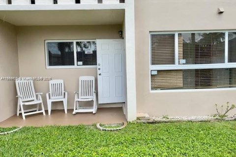 Copropriété à louer à Miami Lakes, Floride: 1 chambre, 65.03 m2 № 1890547 - photo 25