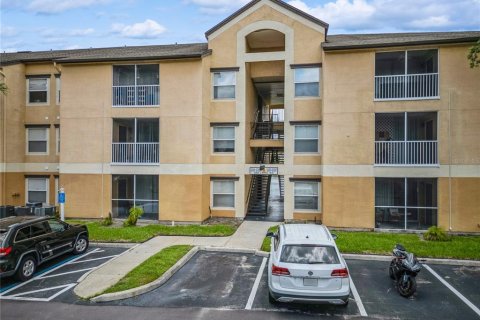 Condo in Orlando, Florida, 2 bedrooms № 2111371