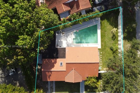 Снять в аренду виллу или дом в Майами, Флорида 2 спальни, 130.34м2, № 2049845 - фото 17