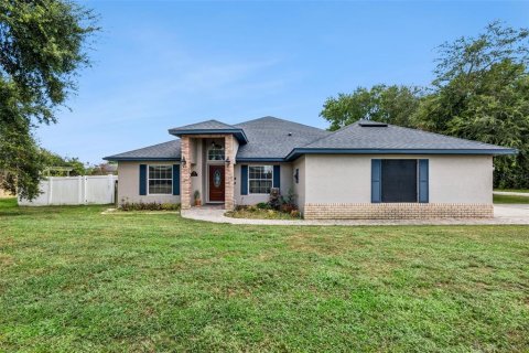 House in Deltona, Florida 4 bedrooms, 195.28 sq.m. № 2313069