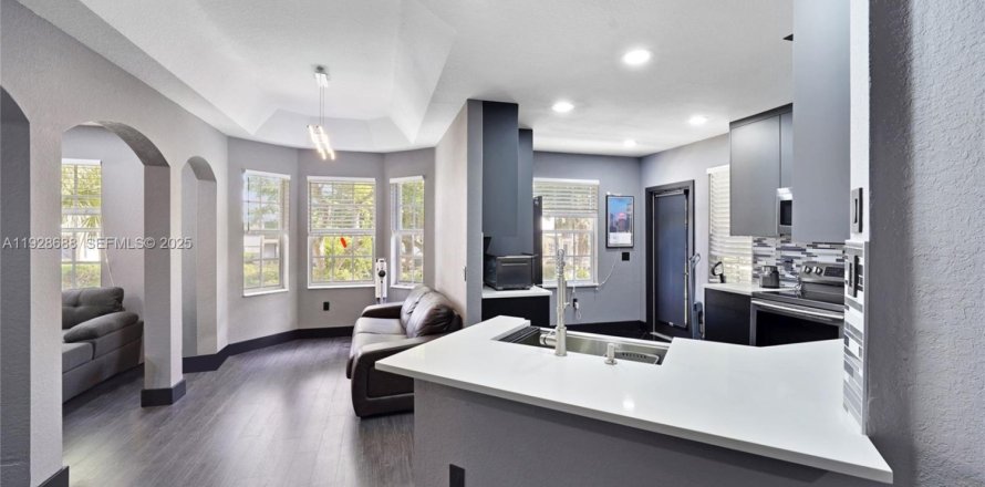 Кондоминиум с 3 спальнями в Бойнтон-Бич, Флорида № 1987422