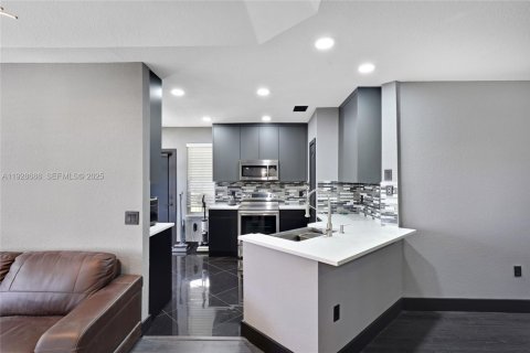 Купить кондоминиум в Бойнтон-Бич, Флорида 3 спальни, 142.7м2, № 1987422 - фото 5