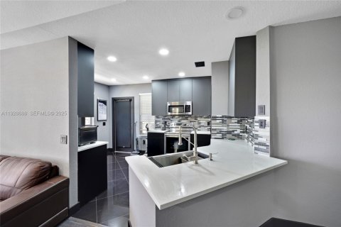 Купить кондоминиум в Бойнтон-Бич, Флорида 3 спальни, 142.7м2, № 1987422 - фото 6