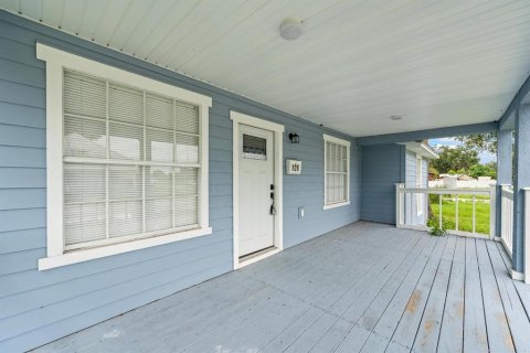 House in Plant City, Florida 5 bedrooms, 284.37 sq.m. № 1898575 - photo 3