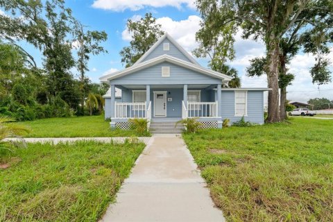 House in Plant City, Florida 5 bedrooms, 284.37 sq.m. № 1898575 - photo 1