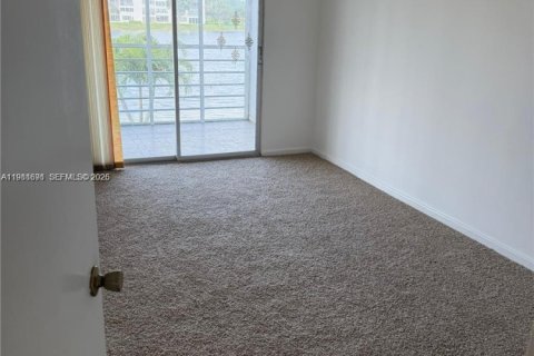 Купить кондоминиум в Бока-Ратон, Флорида 2 спальни, 79.99м2, № 2048134 - фото 26