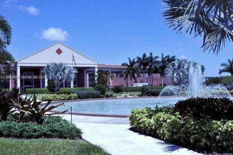 Купить кондоминиум в Бока-Ратон, Флорида 2 спальни, 79.99м2, № 2048134 - фото 10